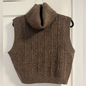 KERISMA Turtleneck Sweater Vest in Brown | Size M/L